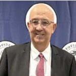 भारतीय मूल के ब्रिटिश YouTuber ने बनाया दुनिया का सबसे बड़ा iPhone, गिनीज वर्ल्ड रिकॉर्ड में दर्ज